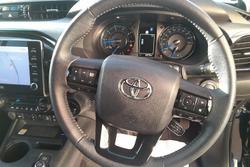 2024 Toyota
Hilux Rogue 48V