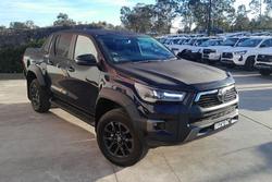2024 Toyota
Hilux Rogue 48V