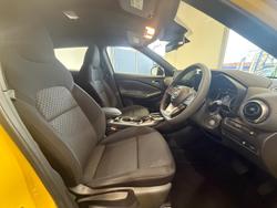 2024 Nissan
JUKE ST+
