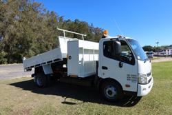 2015 Hino
300 Series - 917 Mwb