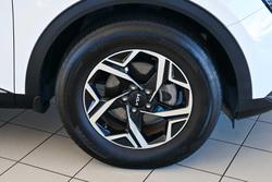 2023 Kia
                Sportage S