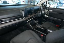 2023 Kia
                Sportage S