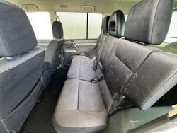 2015 Mitsubishi
Pajero GLX