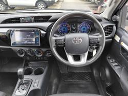 2020 Toyota
Hilux SR