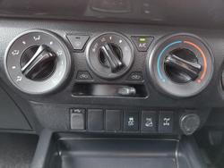 2020 Toyota
Hilux SR