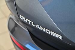 2024 Mitsubishi
Outlander LS