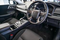 2024 Mitsubishi
Outlander LS