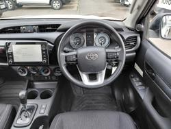 2021 Toyota
Hilux SR
