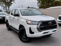2021 Toyota
Hilux SR