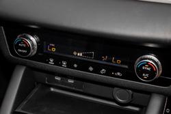 2025 Mitsubishi Outlander ES