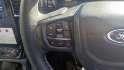 2024 Ford
Everest Platinum