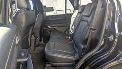 2024 Ford
Everest Platinum