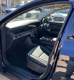2024 Hyundai
                Tucson Premium