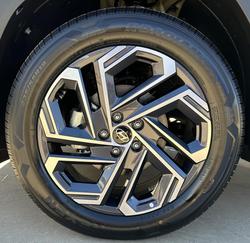 2024 Hyundai
                Tucson Premium