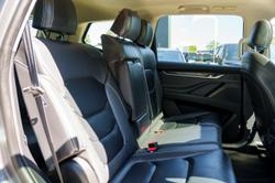 2024 LDV
D90 Executive