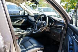 2024 LDV
D90 Executive