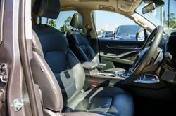 2024 LDV
D90 Executive