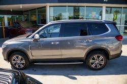 2024 LDV
D90 Executive