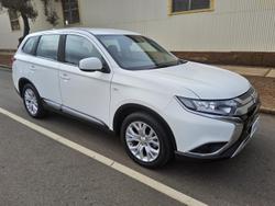 2020 Mitsubishi Outlander ES ZL MY21 White