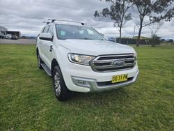 2017 Ford
Everest Trend
