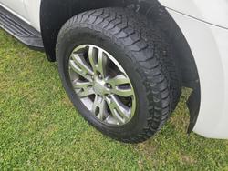 2017 Ford
Everest Trend