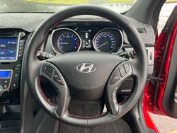 2016 Hyundai
i30 SR Premium