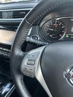 2017 Nissan
                X-TRAIL ST-L