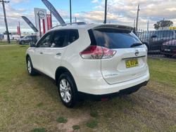 2017 Nissan
                X-TRAIL ST-L