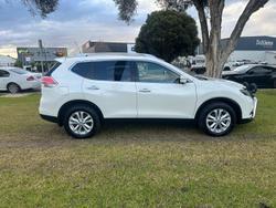 2017 Nissan
                X-TRAIL ST-L