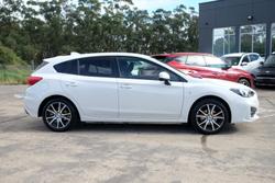 2016 Subaru
                Impreza 2.0i