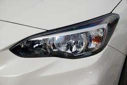 2016 Subaru
                Impreza 2.0i