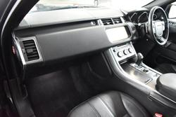 2017 Land Rover
Range Rover Sport TDV6 SE
