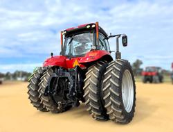 2015 CASE IH Magnum 250 Ps Red