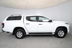 2021 Mitsubishi
Triton GLX+