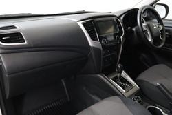 2021 Mitsubishi
Triton GLX+