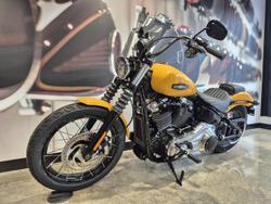 2025 Harley-Davidson Street Bob 117 (FXBB) Softail Yellow