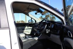 2023 Kia
Carnival Si