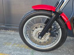 2010 Triumph THRUXTON 900 RED
