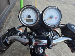 2010 Triumph THRUXTON 900 RED