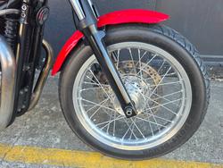 2010 Triumph THRUXTON 900 RED