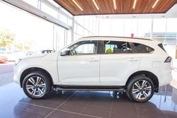 2022 Isuzu MU-X LS-T MY23 4X4 Dual Range Mineral White