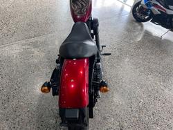 2011 Harley-Davidson XL883 IRON 883 RED
