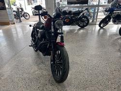 2011 Harley-Davidson XL883 IRON 883 RED