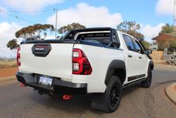 2020 Toyota
Hilux Rugged X