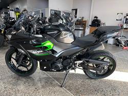 2023 Kawasaki NINJA 400 Black