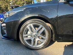 2020 Kia
Cerato Sport