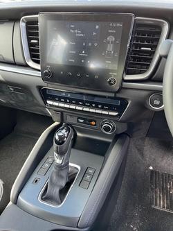 2024 Mazda
                BT-50 XTR