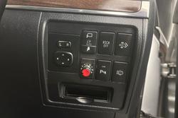 2017 Toyota
Landcruiser VX