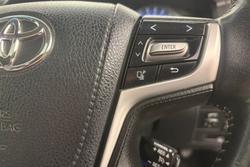2017 Toyota
Landcruiser VX