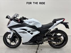 2017 Kawasaki NINJA 300 ABS White